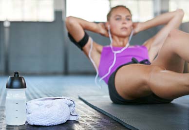Faire du fitness à la maison - Sit-Ups | Stimium Sport Nutri-Protection
