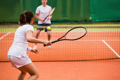 Faire du sport en couple - tennis | Stimium Sport Nutri-Protection